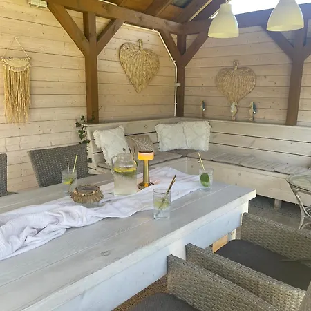 شقة I Goscinne Marika